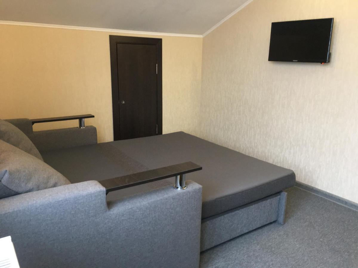Guest House Sotni Kyiv Exterior photo